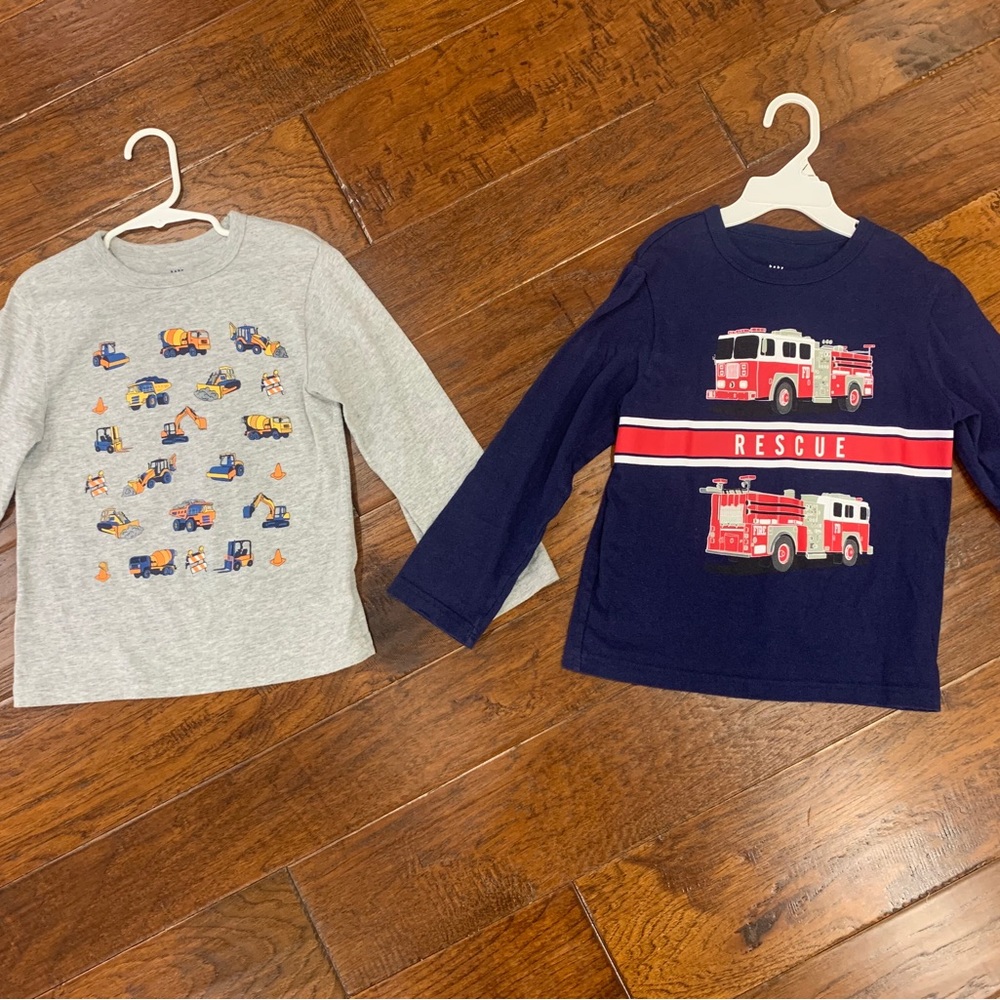 Boys Baby Gap Firetruck Construction Long Sleeve Shirt Lot size 5 years